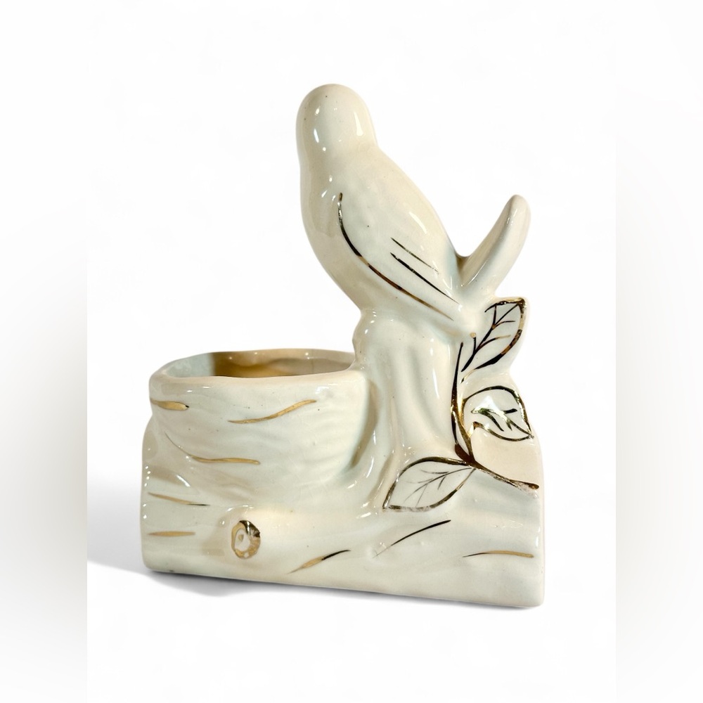 1920s Shawnee Pottery Ceramic Bird on Nest
Planter Creamy White with Gold - Picture 4 of 8